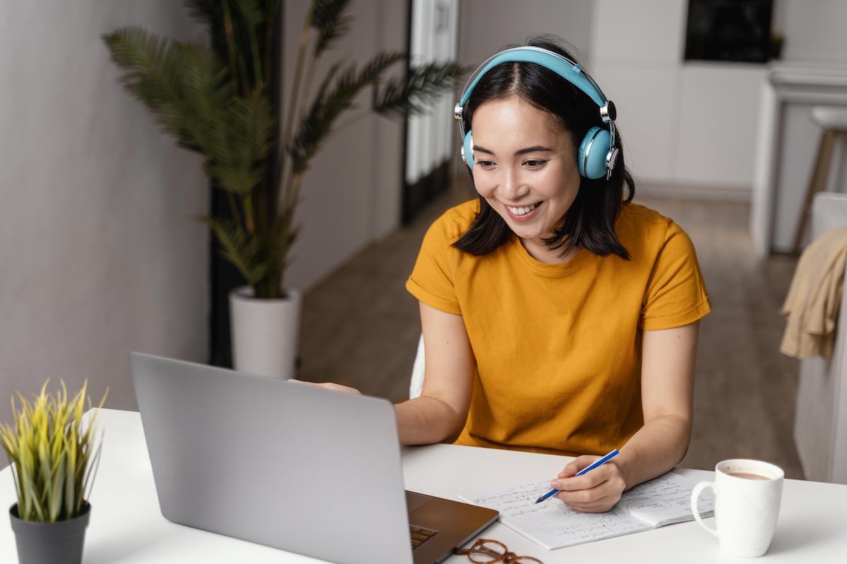 Bố Cục Bài Luận Tiếng Anh Về Học Online
